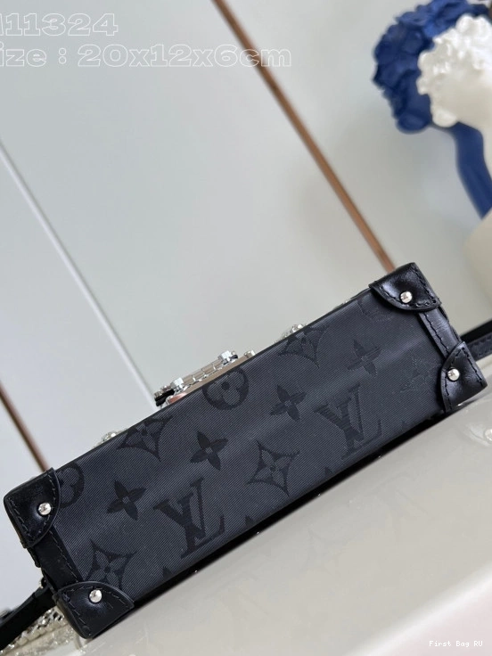 Firstbag VUITTON MALLE PETITE LOUIS 0822